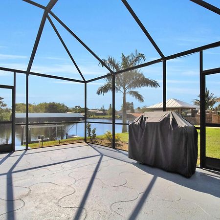 Pet Friendly Canal Front 3-Bedroom Grand Villa With Pool, Linai And Dock 포트샬롯 외부 사진