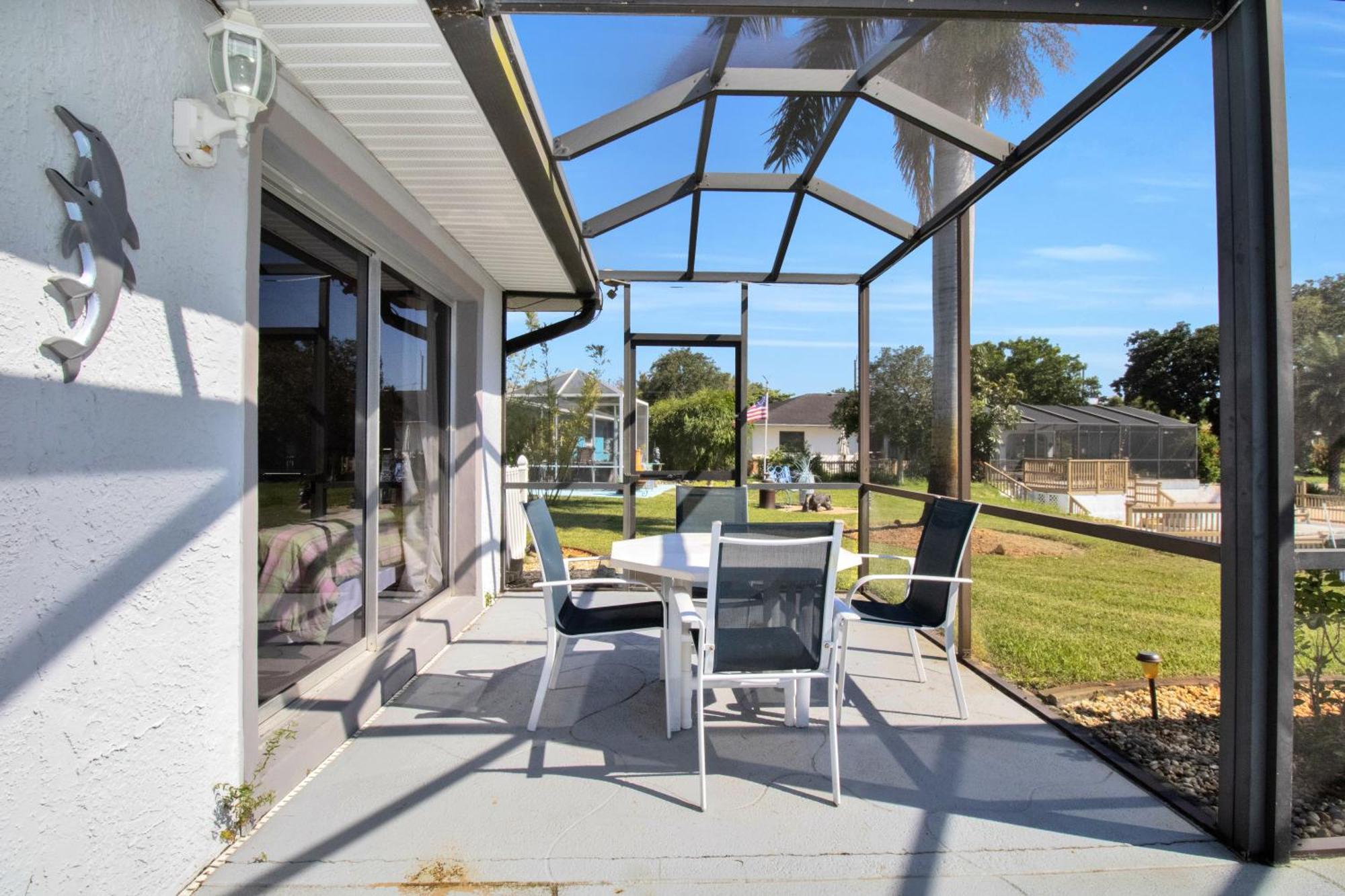 Pet Friendly Canal Front 3-Bedroom Grand Villa With Pool, Linai And Dock 포트샬롯 외부 사진