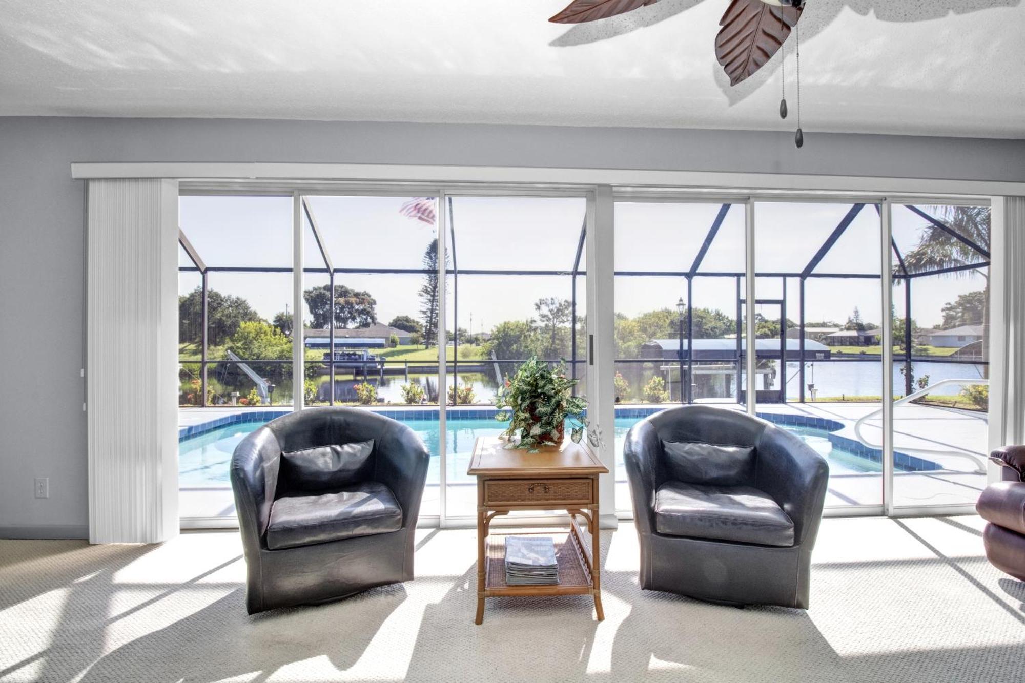 Pet Friendly Canal Front 3-Bedroom Grand Villa With Pool, Linai And Dock 포트샬롯 외부 사진