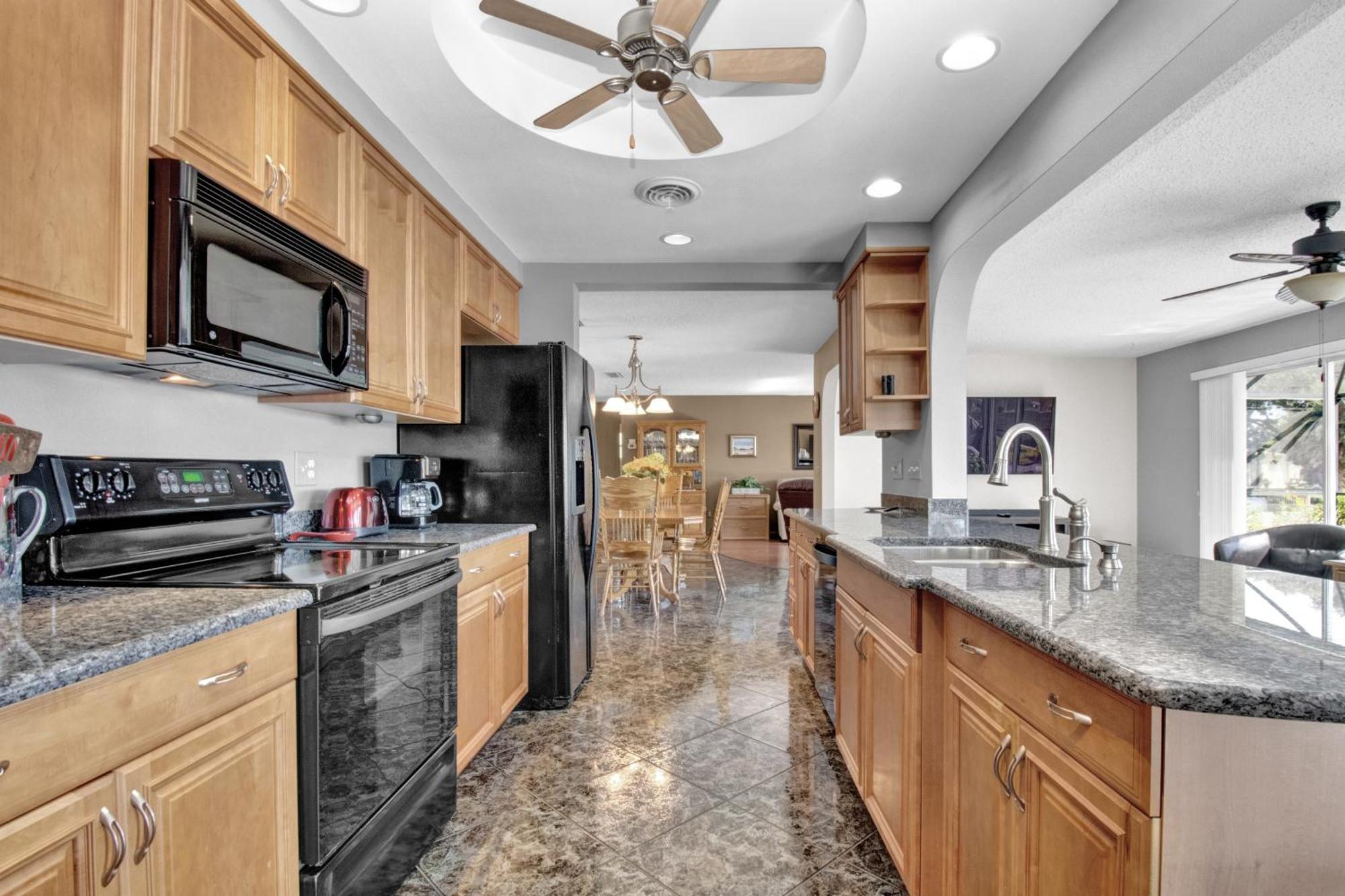 Pet Friendly Canal Front 3-Bedroom Grand Villa With Pool, Linai And Dock 포트샬롯 외부 사진